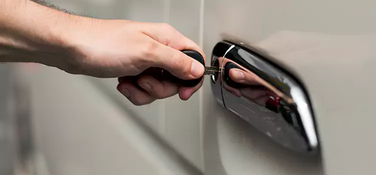 Why Choose Our Auto Locksmith Team in Bowling Green, KY?